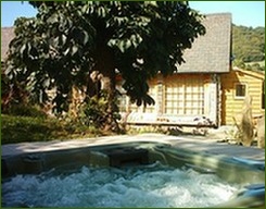 Cottage with Hot tub