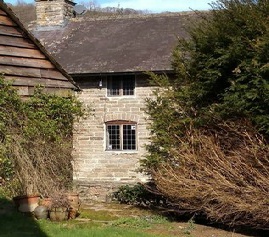 Squire Cottage in the sunshine